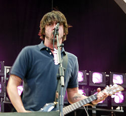 Grohl en un concierto el 21 de diciembre de 2006